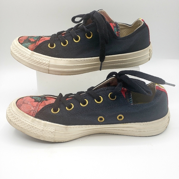 Converse all star low tops with floral design - Picture 1 of 5